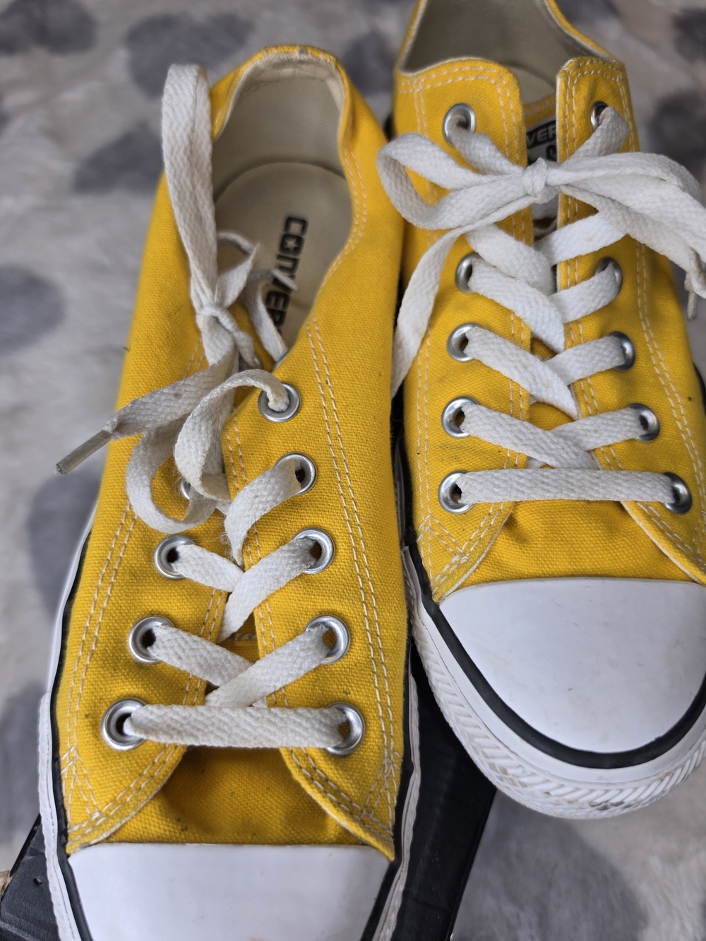 Converse Unisex Yellow Low Top Canvas Sneakers - Picture 3 of 10